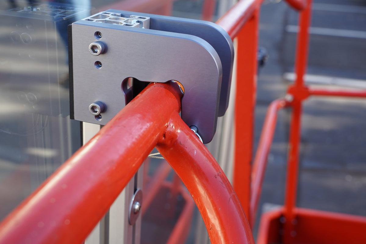 Omni Cubed® EZ Ledge™ Glass Lifter